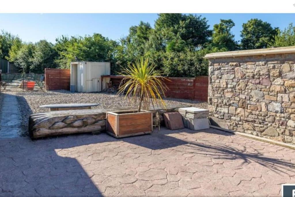 2 Bed Sandstone Residence Newport  المظهر الخارجي الصورة